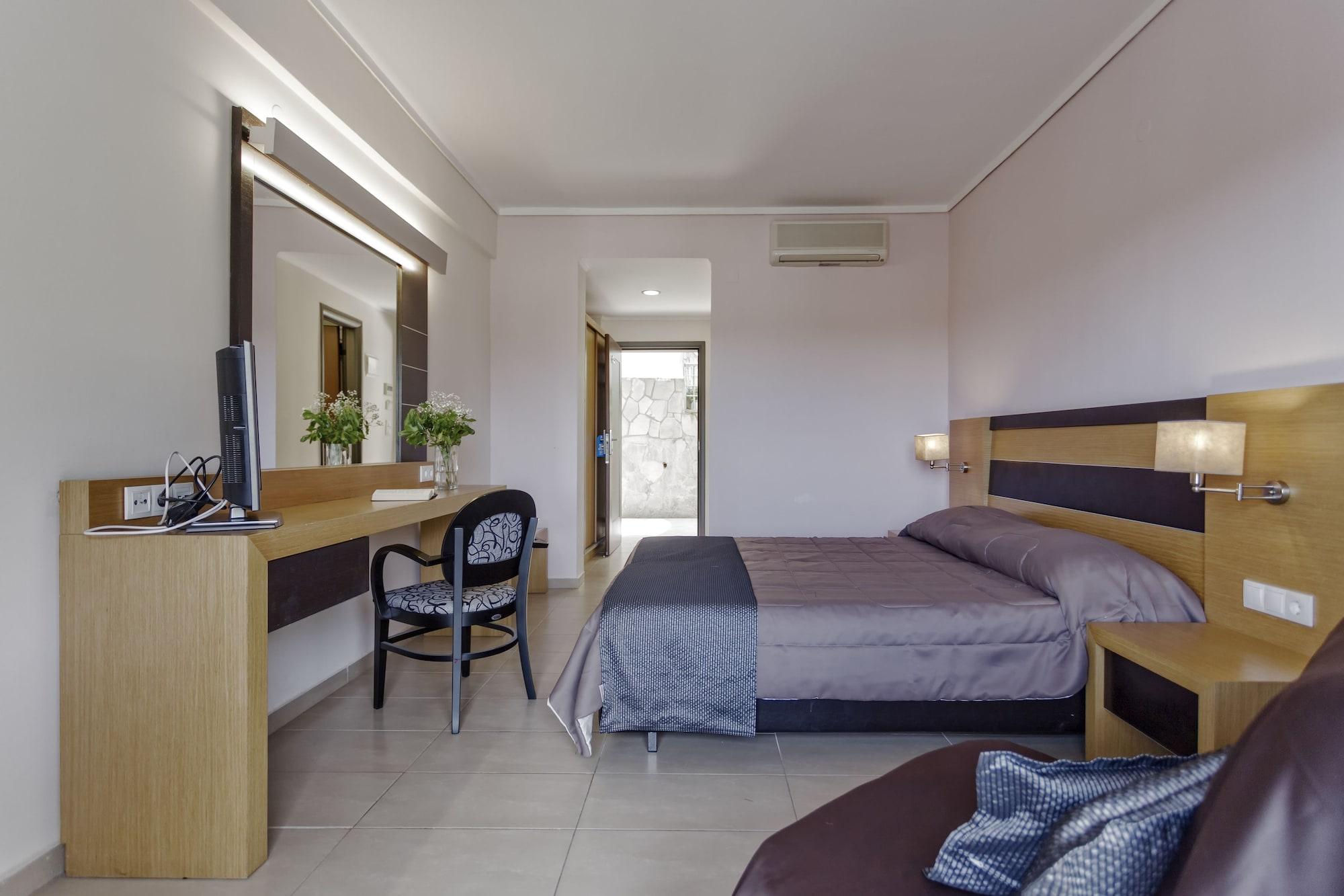 Lagomandra Beach Hotel ภายนอก รูปภาพ