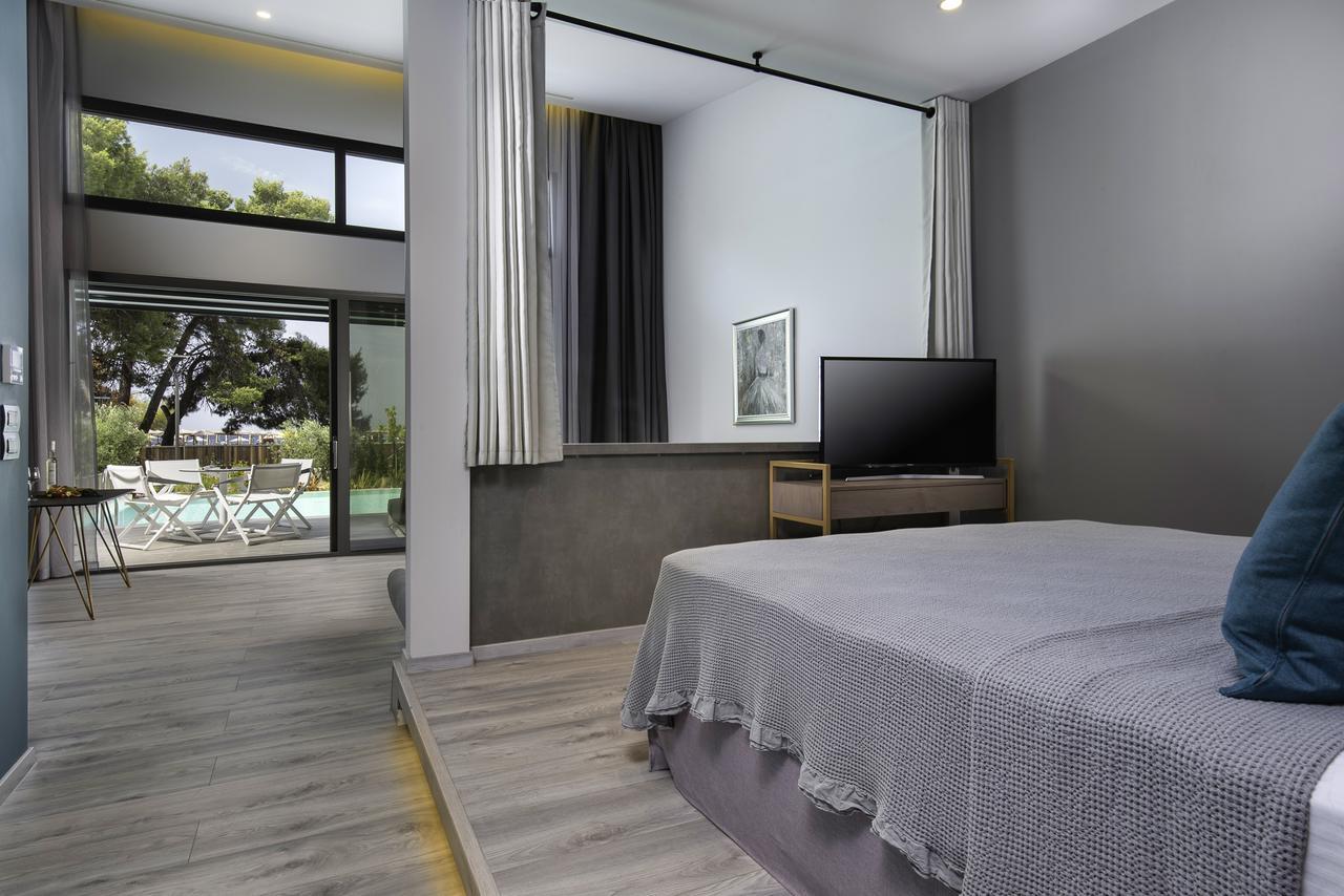 Lagomandra Beach Hotel ภายนอก รูปภาพ